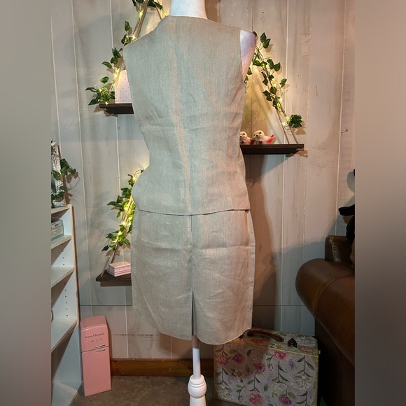 Ann Taylor Loft 2 piece linen skirt set. Size 6 - Picture 2 of 10